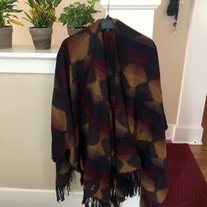 Over the shoulder shawl